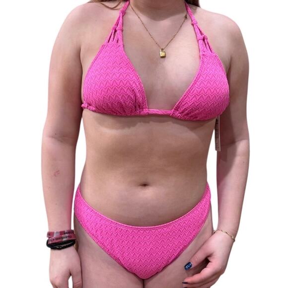 NEW Cupshe SWIMSUIT Womens MED Bikini Set 2PC Halter V Neck Ruched Cheeky Bottom - Picture 4 of 14